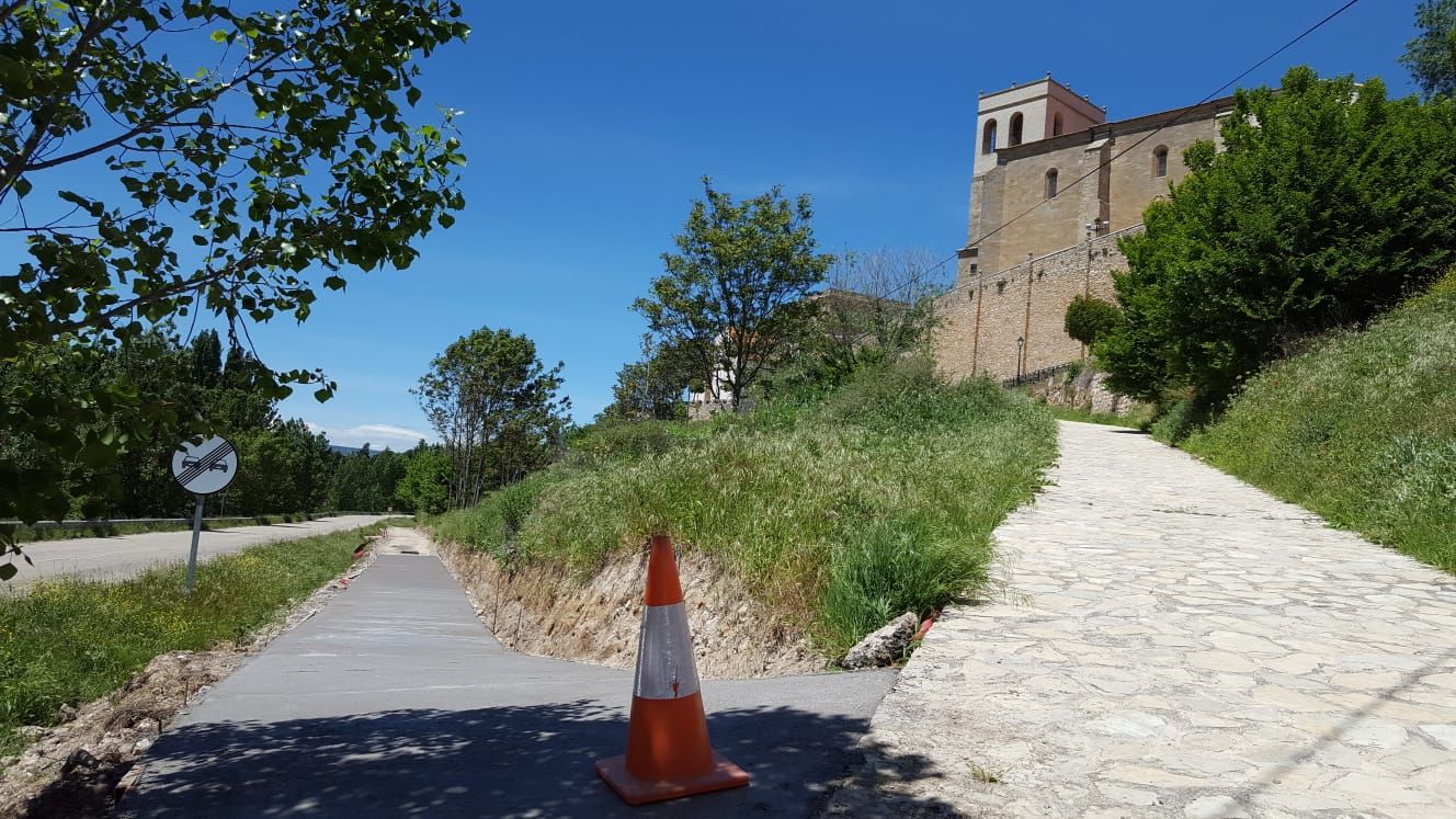 Pareja, a punto de estrenar nuevo carril-bici