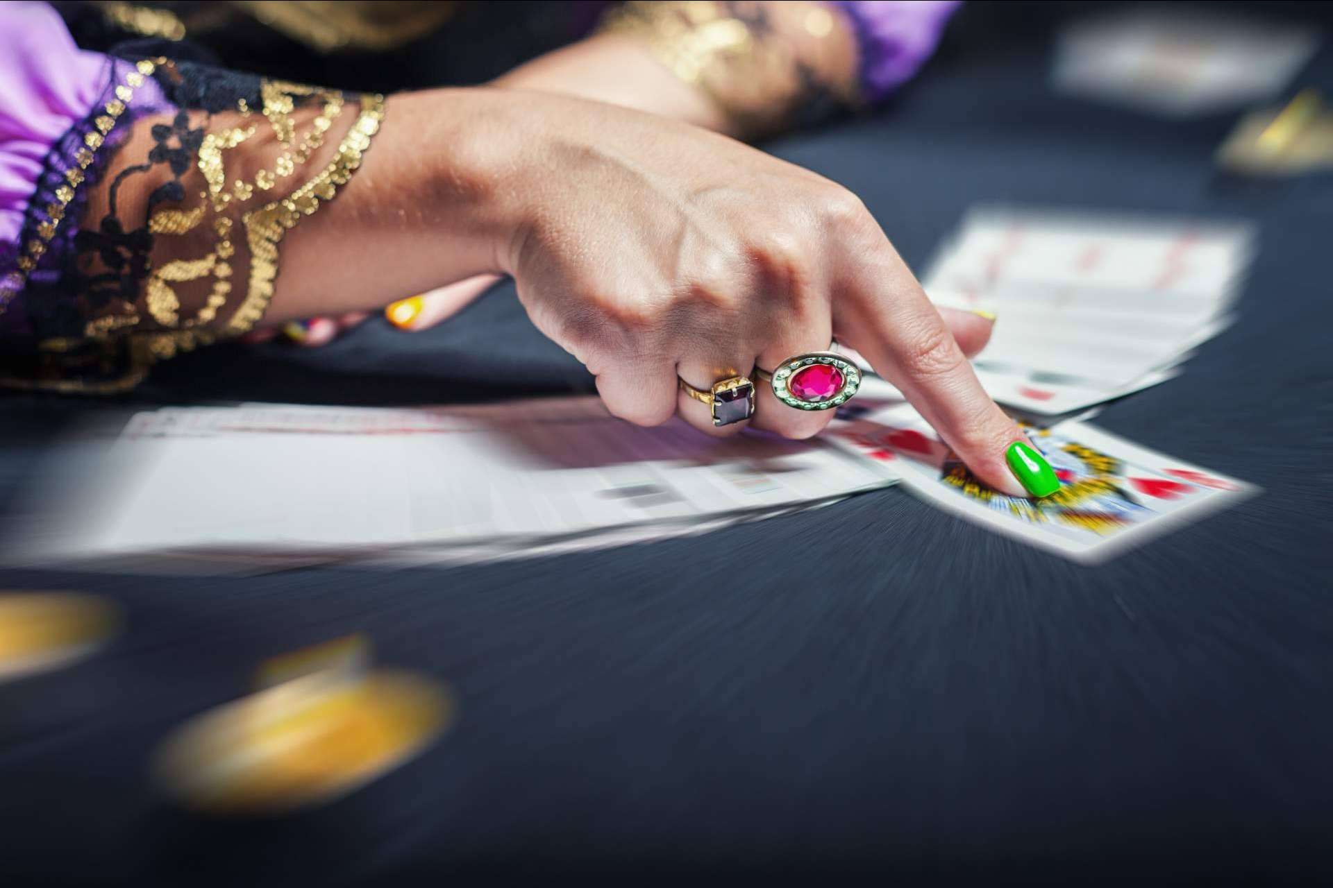 ¿Cómo funciona el tarot psíquico?: Tarot de Isabel Santiago