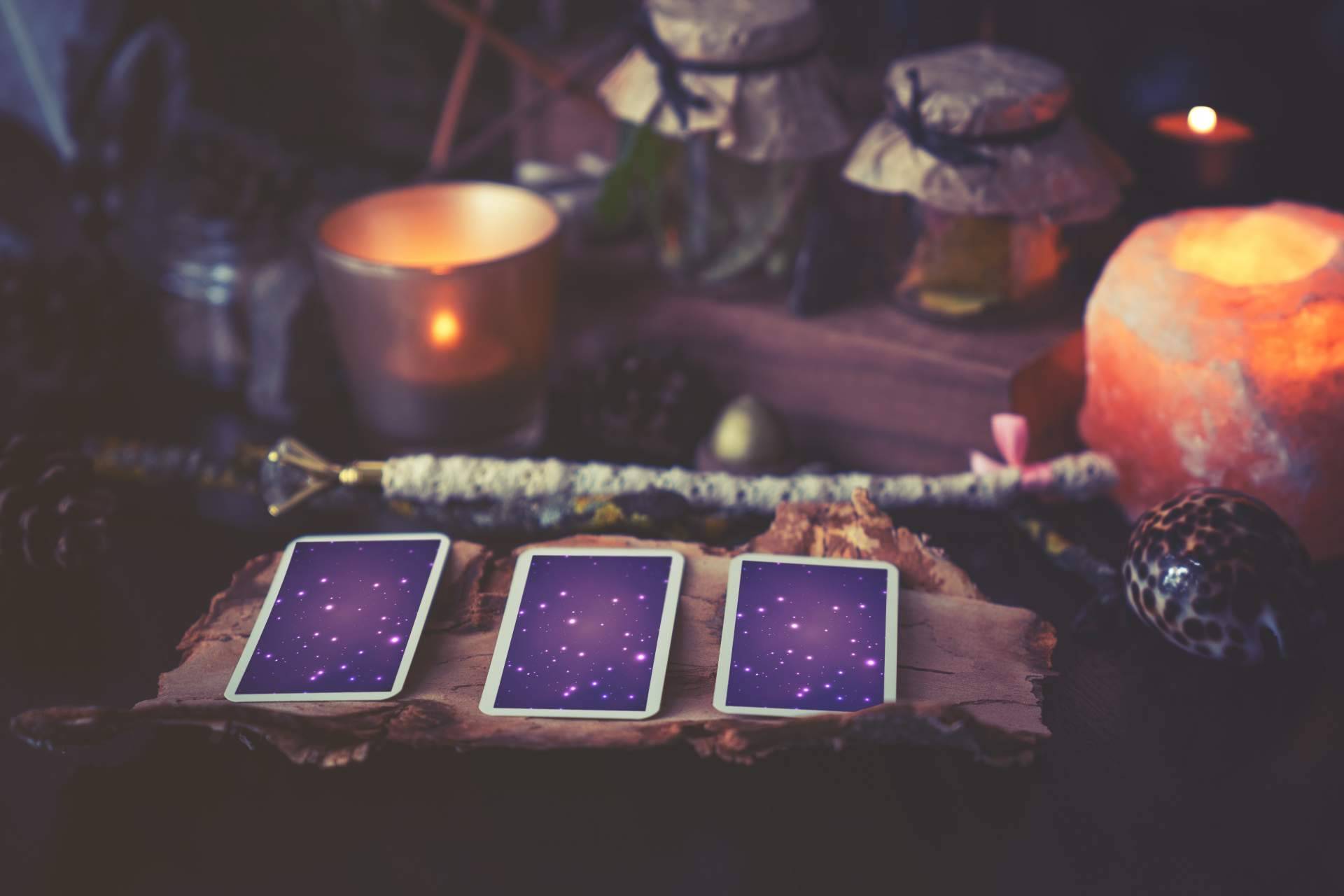 Las predicciones del tarot según los signos zodiacales: Tarot de Luz María