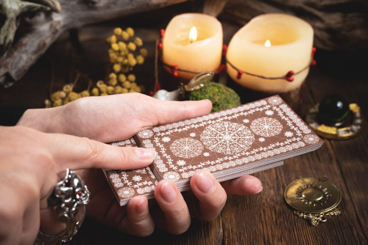 Lectura del tarot futuro inmediato gratis de la mano de LeoTarot