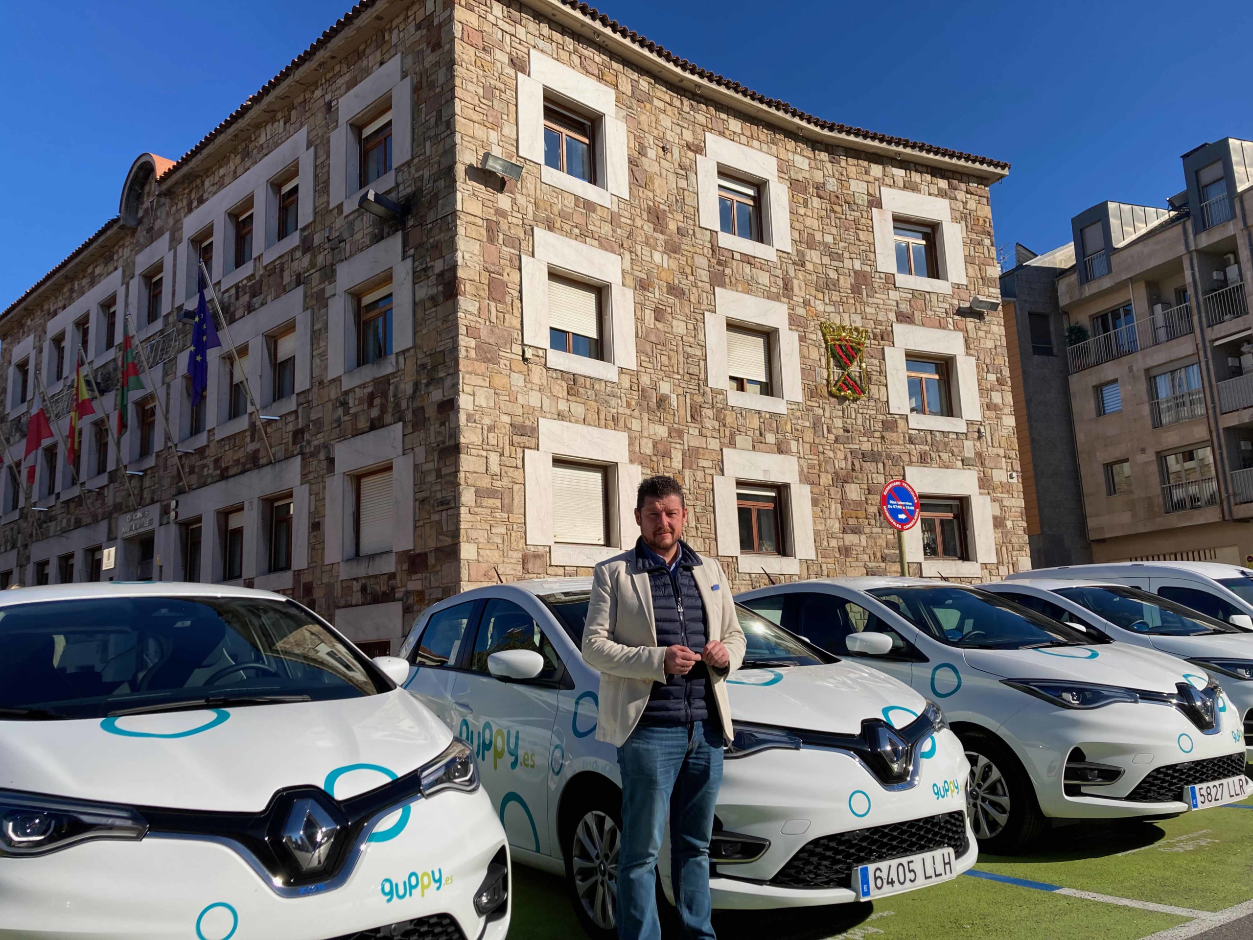 El Ayuntamiento de Torrelavega, primer ayuntamiento de España en usar movilidad compartida como flota