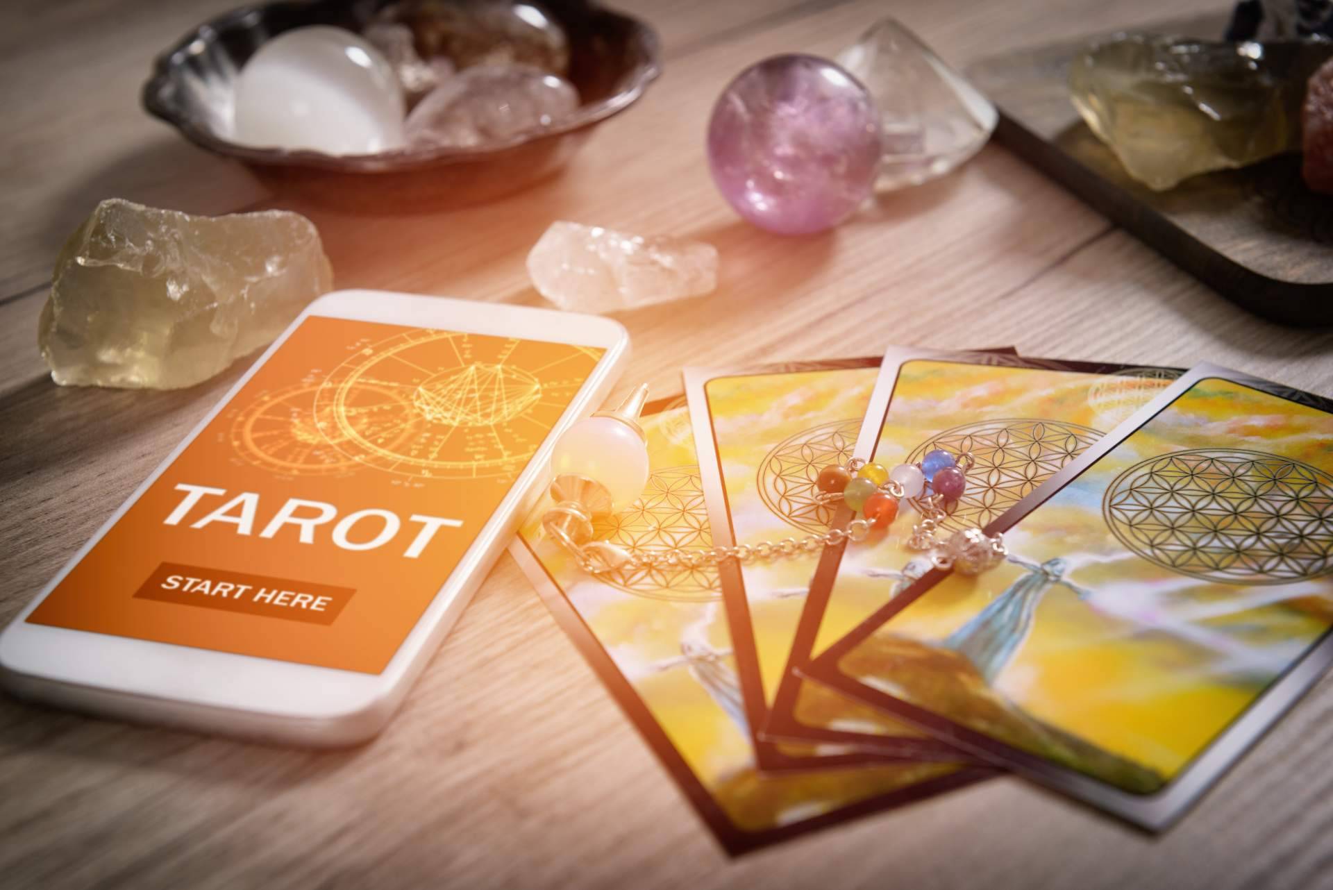 Tarot para resolver dudas sobre relaciones sentimentales