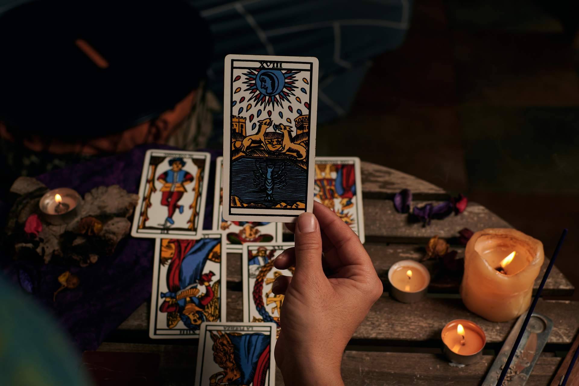 Los servicios de tarot psíquico de Isabel Santiago
