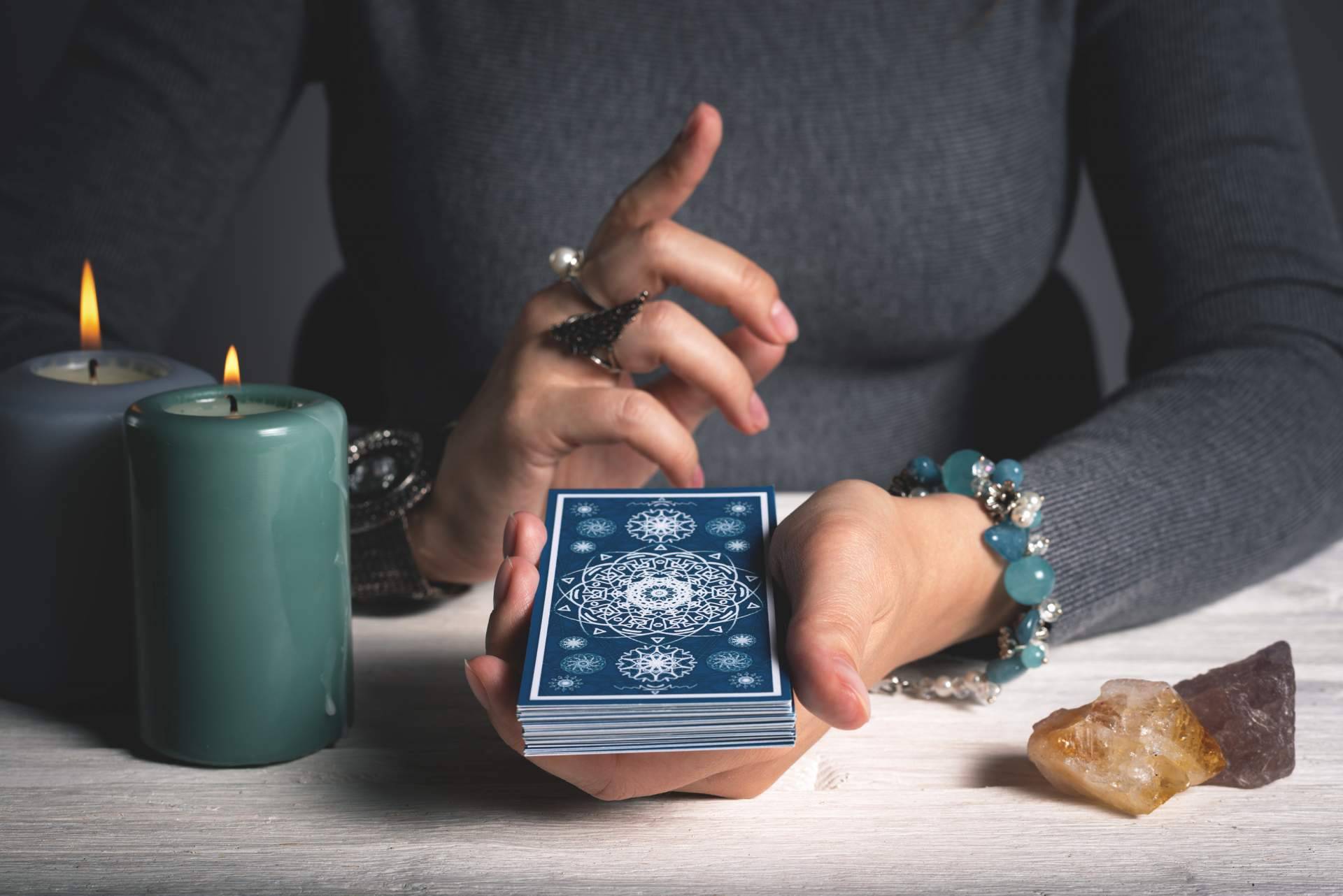 Tarot Económico de Rosario, el servicio para hablar con videntes económicas