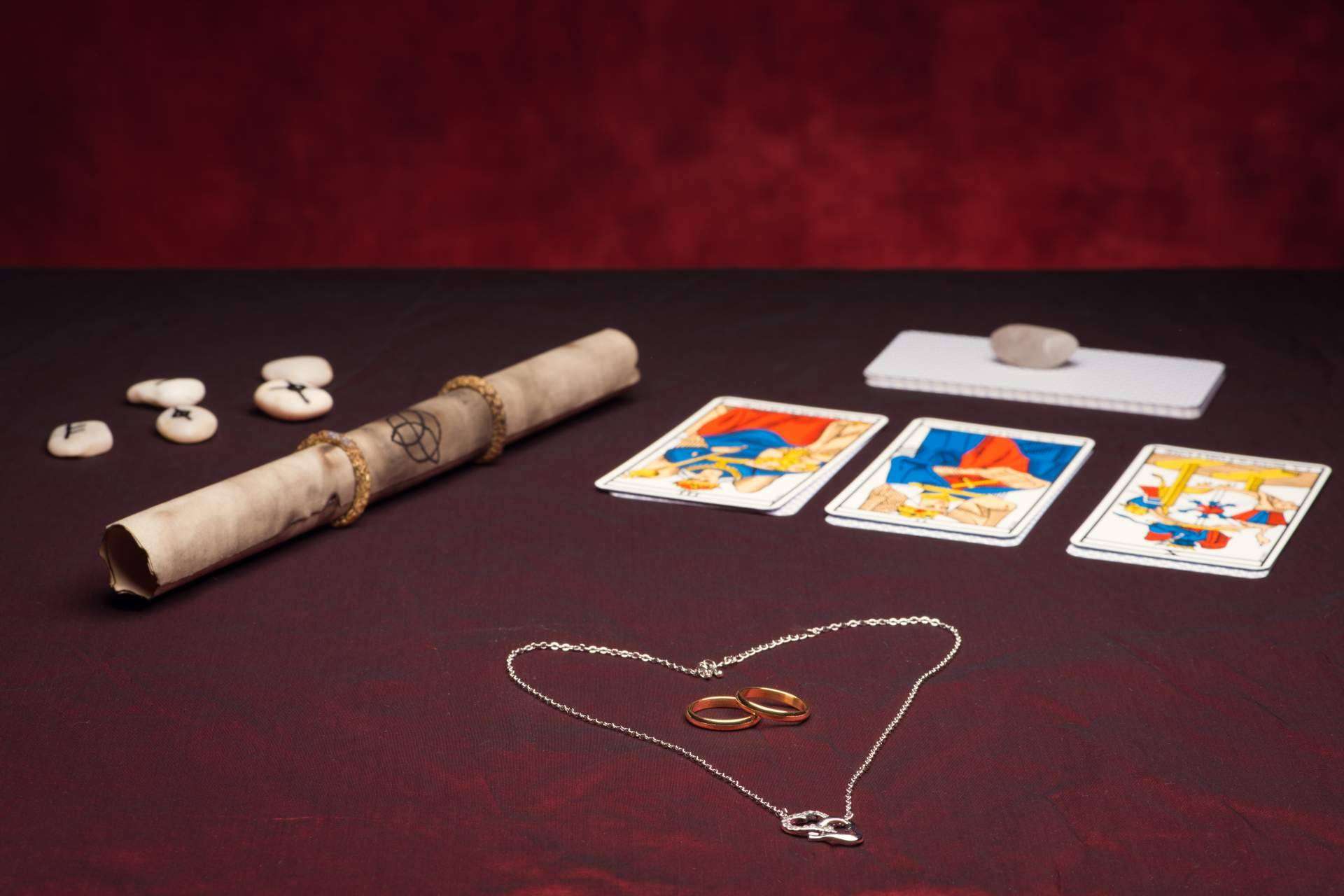 Amanda Gómez, la vidente que ofrece un servicio fiable de tarot del amor