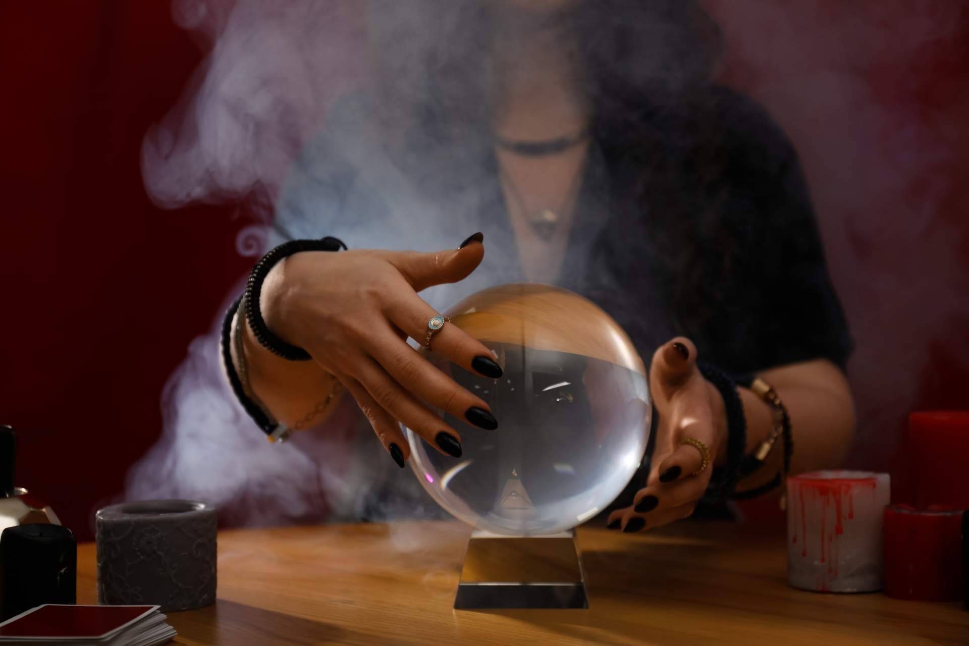 Conocer el futuro con tarot y videncia, de la mano de Futuro y Videncia