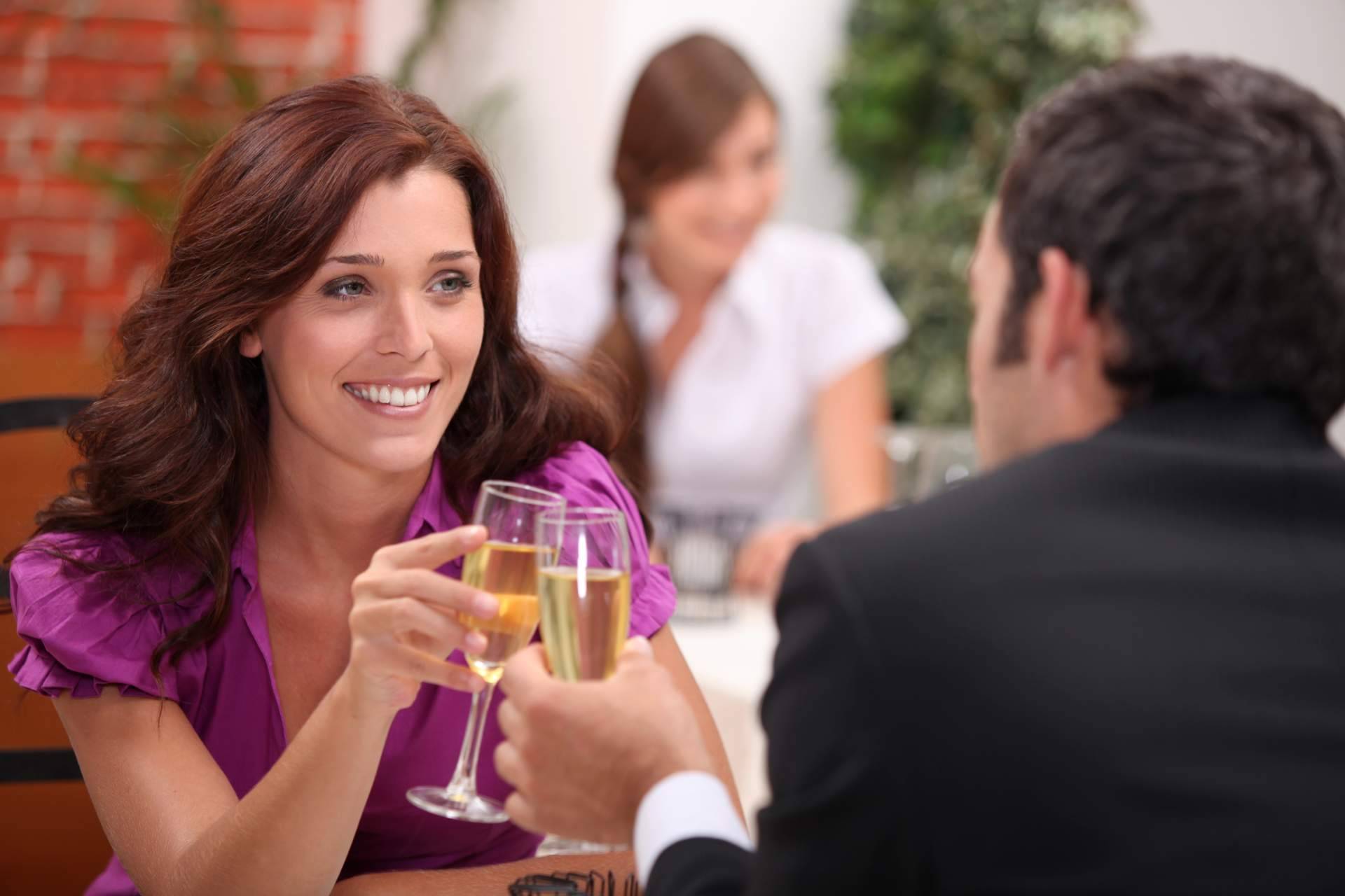 ¿En qué consisten los eventos speed dating en Madrid de BeDazzling?