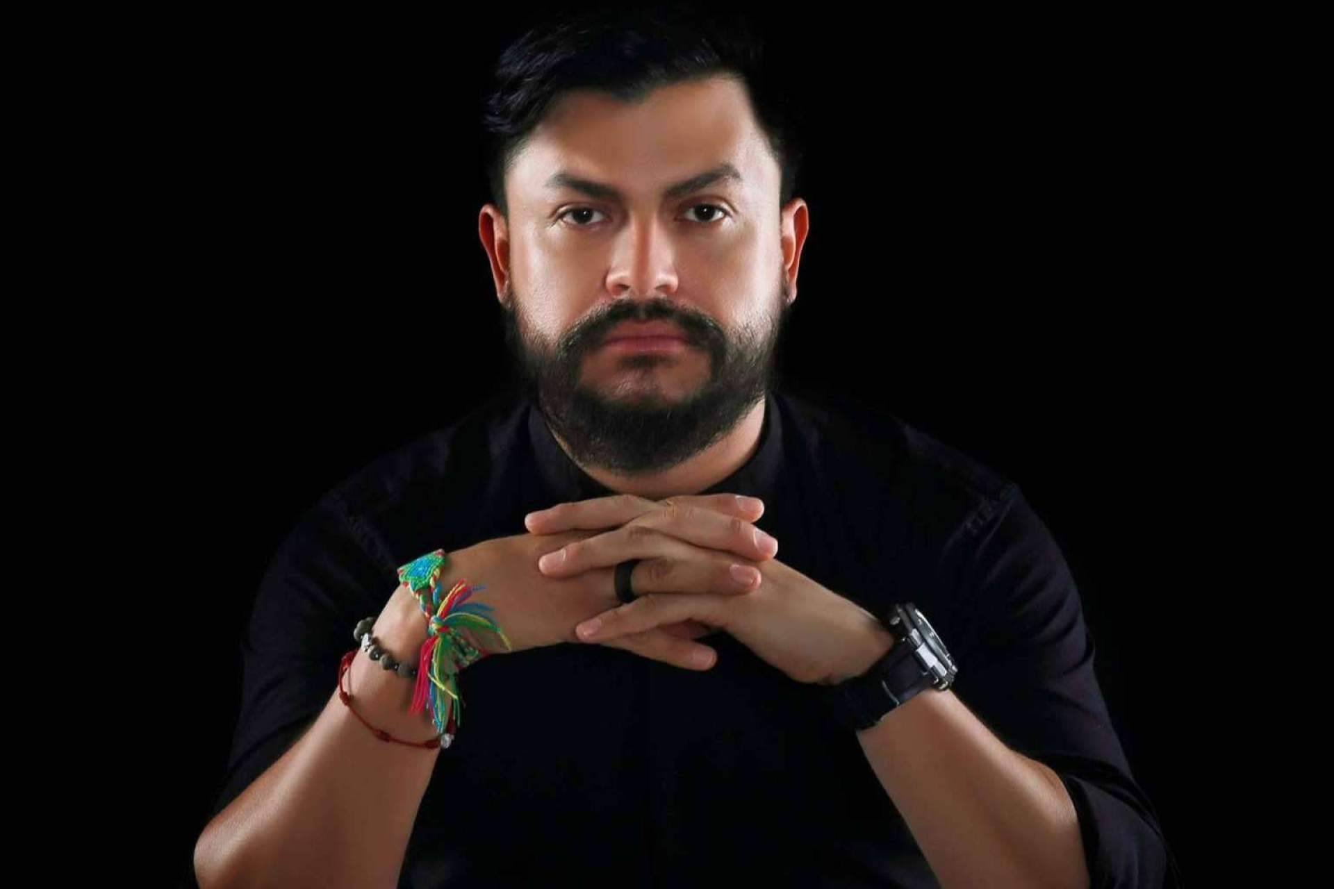 Quién es el Padre Camilo Cardozo, el coach espiritual que ayuda a otros a crear negocios rentables