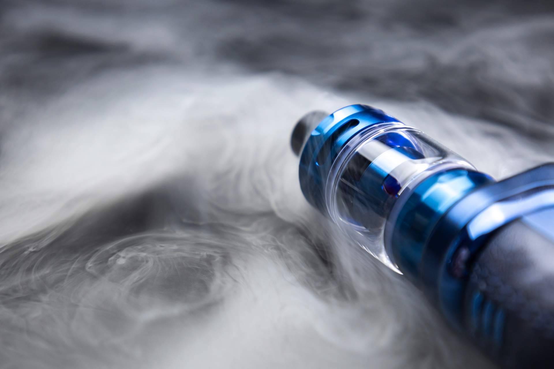 Diferentes accesorios de vapeo disponibles en The Vape Lab 3
