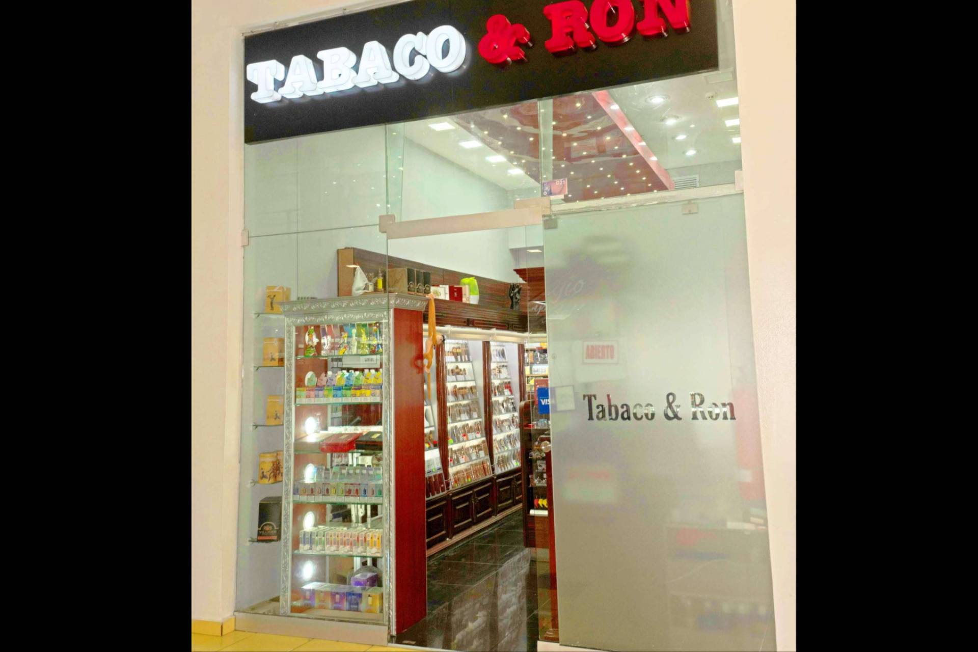 ¿Por qué es Albrook Mall la mejor opción de compras en Panamá para extranjeros?