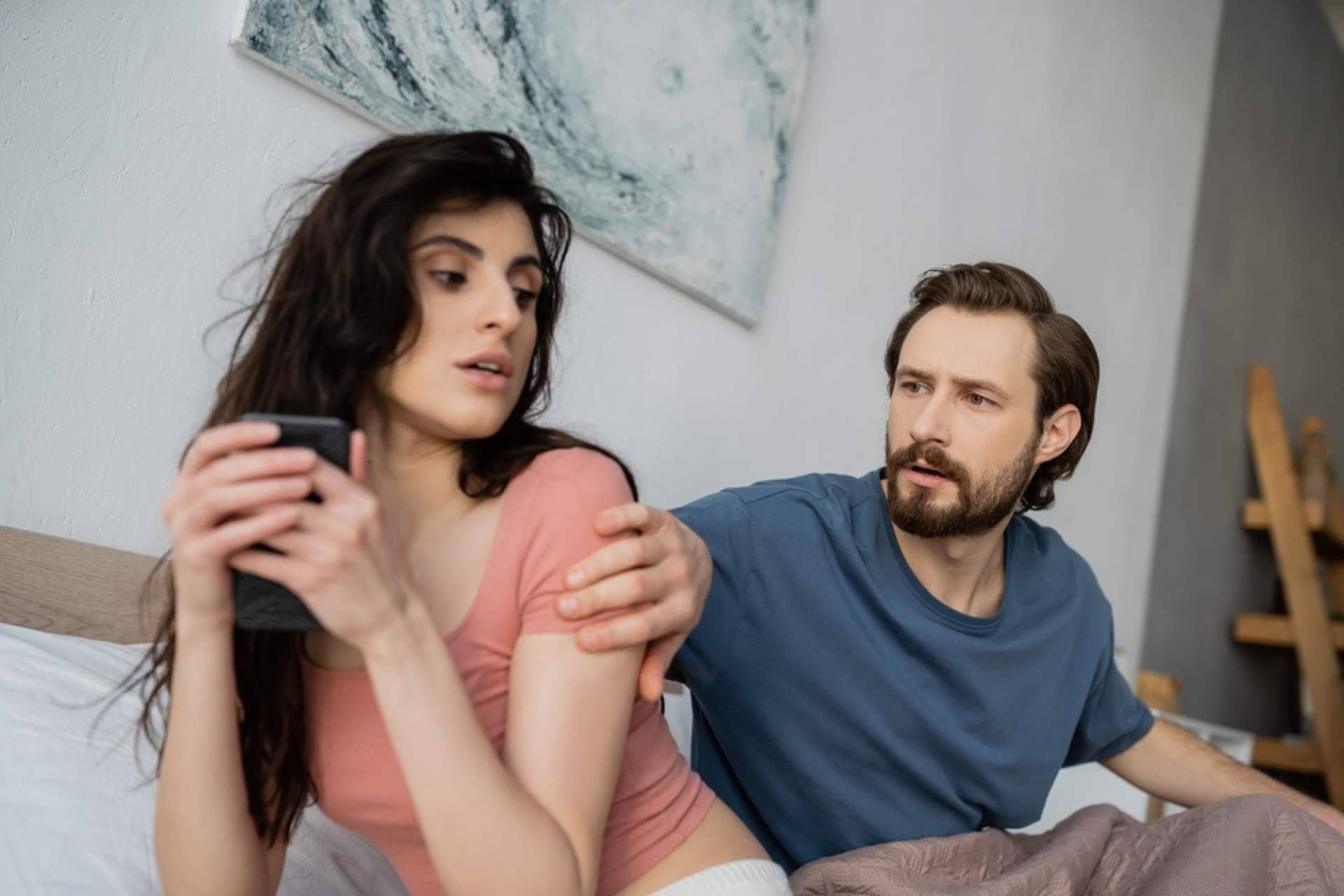 Psicología aplicada a la infidelidad; señales, prevención y proceso de recuperación