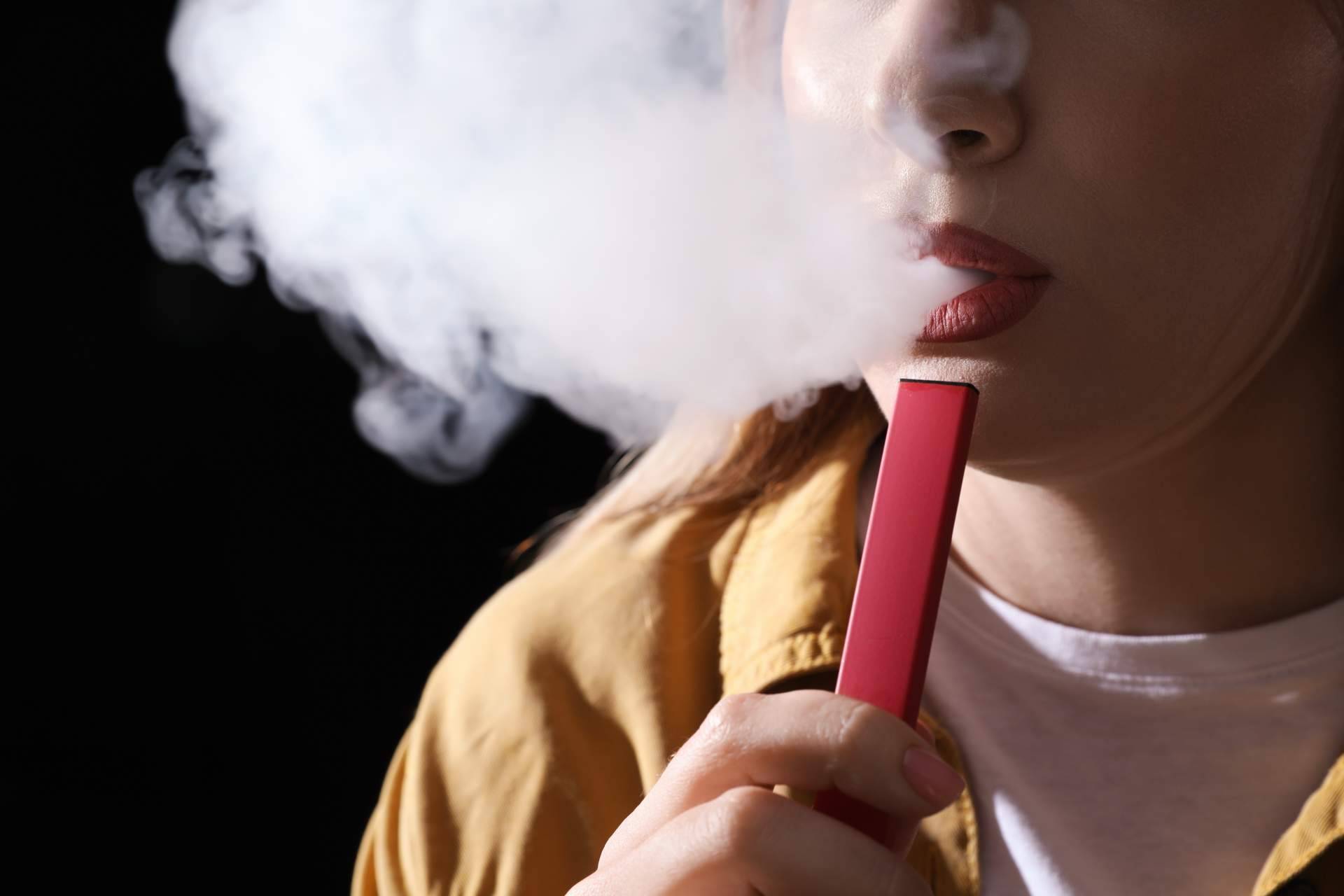 El vapeo fue una puerta de salida del tabaquismo para 244.000 españoles en 2022
